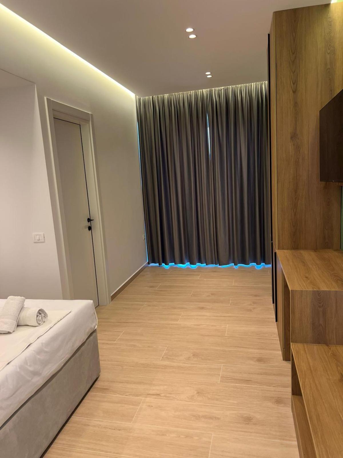 Emily'S Hotel 希马拉 外观 照片