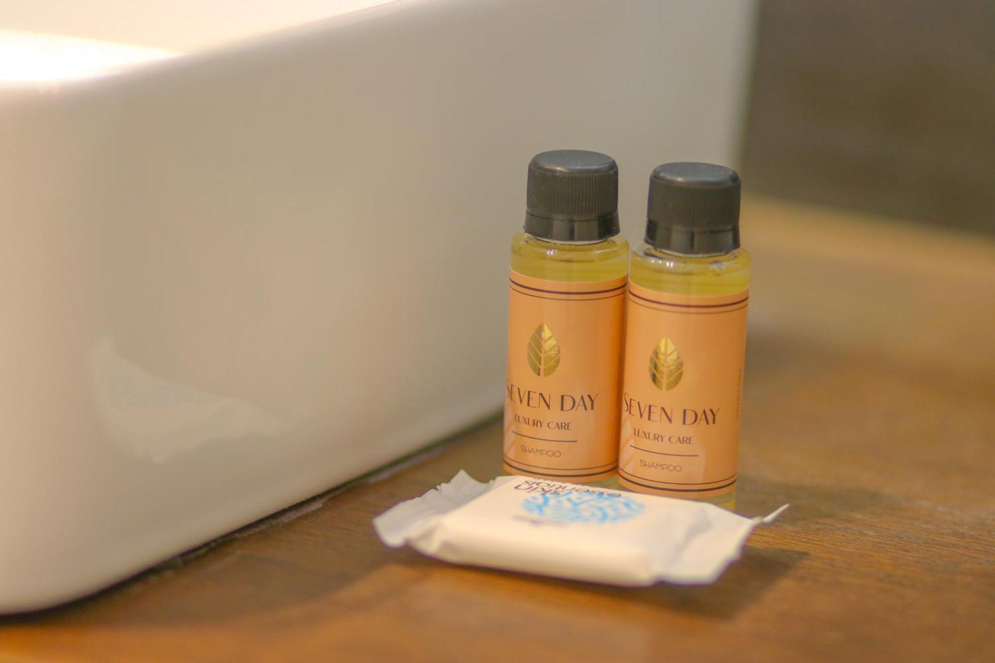 Emily'S Hotel 希马拉 外观 照片